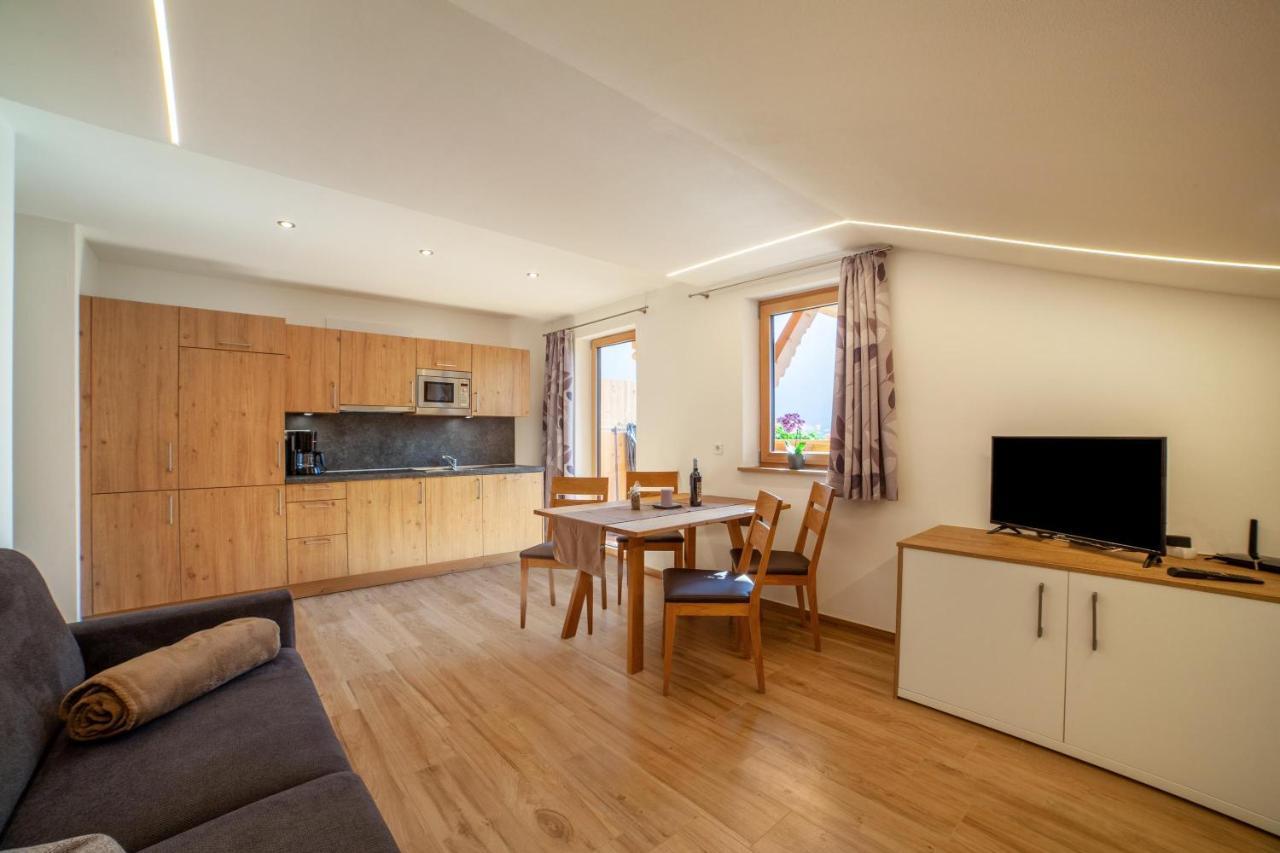 Innergasserhof Ferienwohnung Edelweiss St. Martin in Passeier Exterior foto