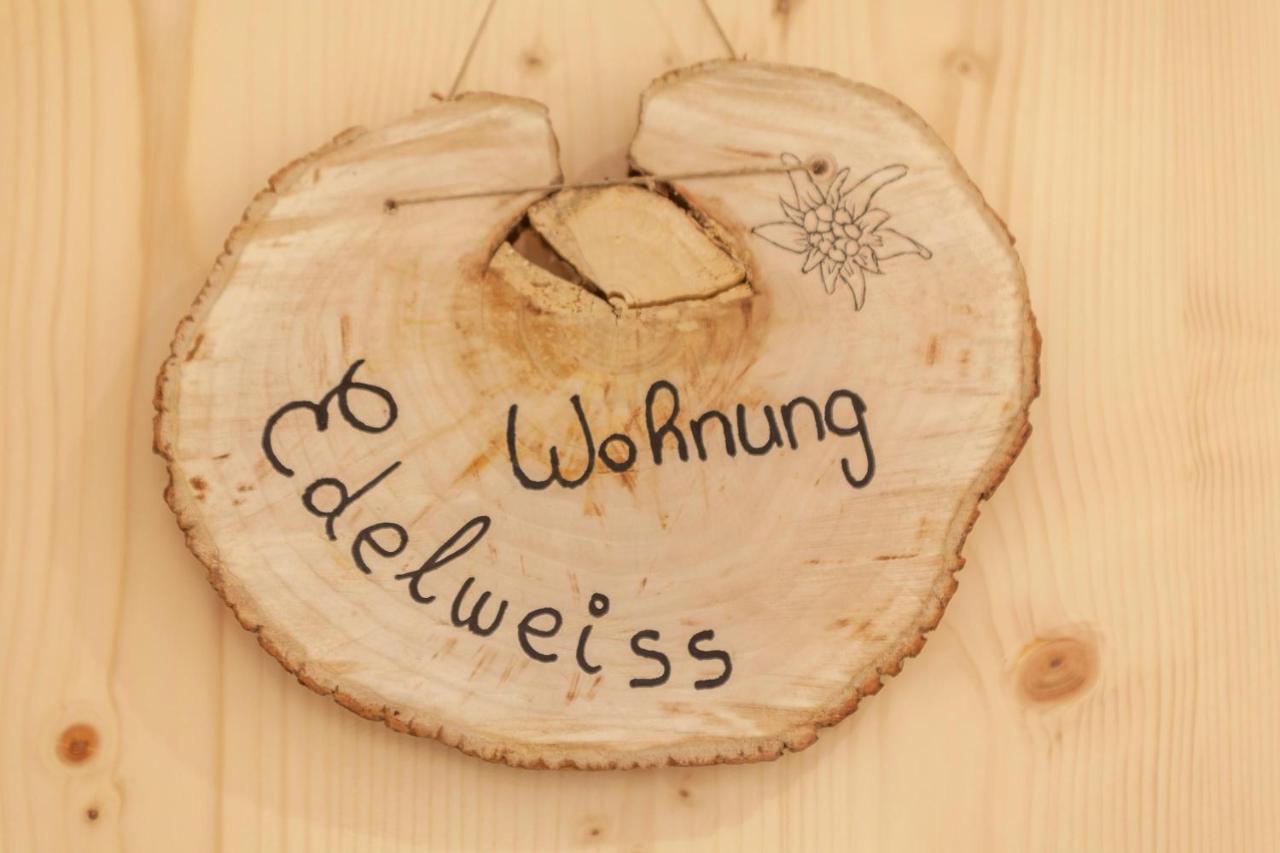 Innergasserhof Ferienwohnung Edelweiss St. Martin in Passeier Exterior foto